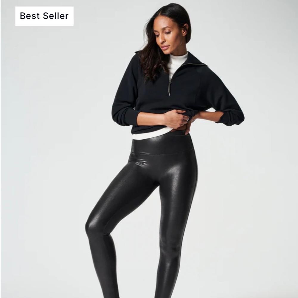 NEW SPANX Faux Leather Shaper Leggings Size M!